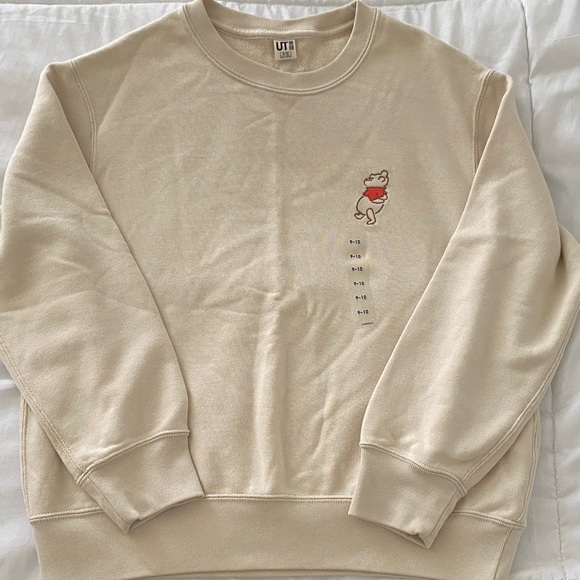 Kids Uniqlo Winnie the Pooh Sweatshirt - Picture 1 of 3